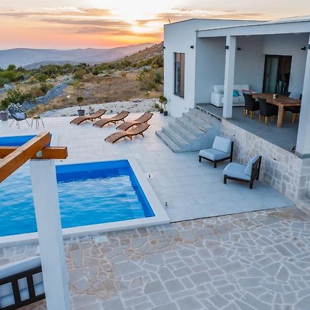 Villa Zlatno Sunce In The Hills Near Trogir Vrsine Екстериор снимка