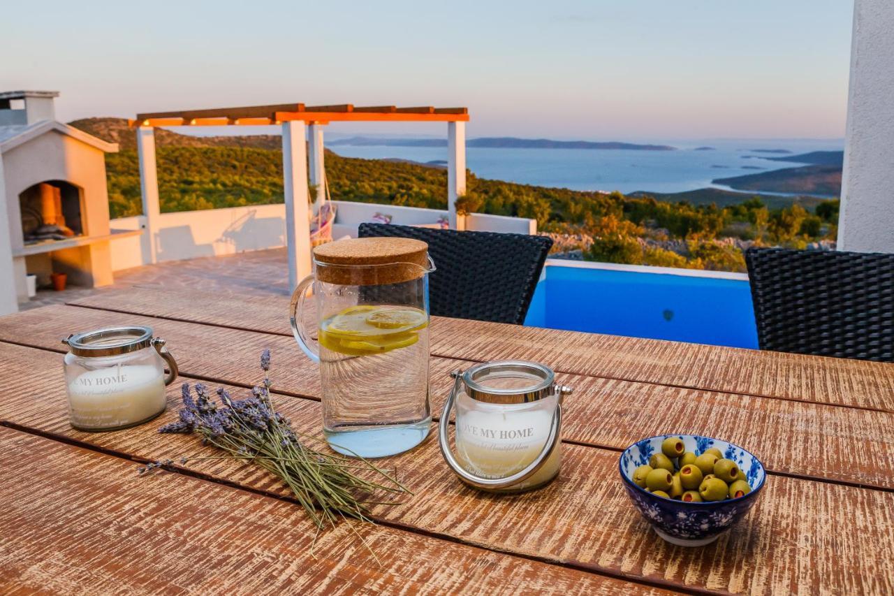 Villa Zlatno Sunce In The Hills Near Trogir Vrsine Екстериор снимка